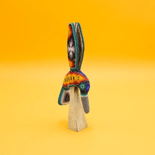 Escultura de Colibri arte huichol