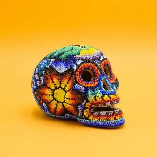 Escultura de Craneo chico arte huichol maiz 641
