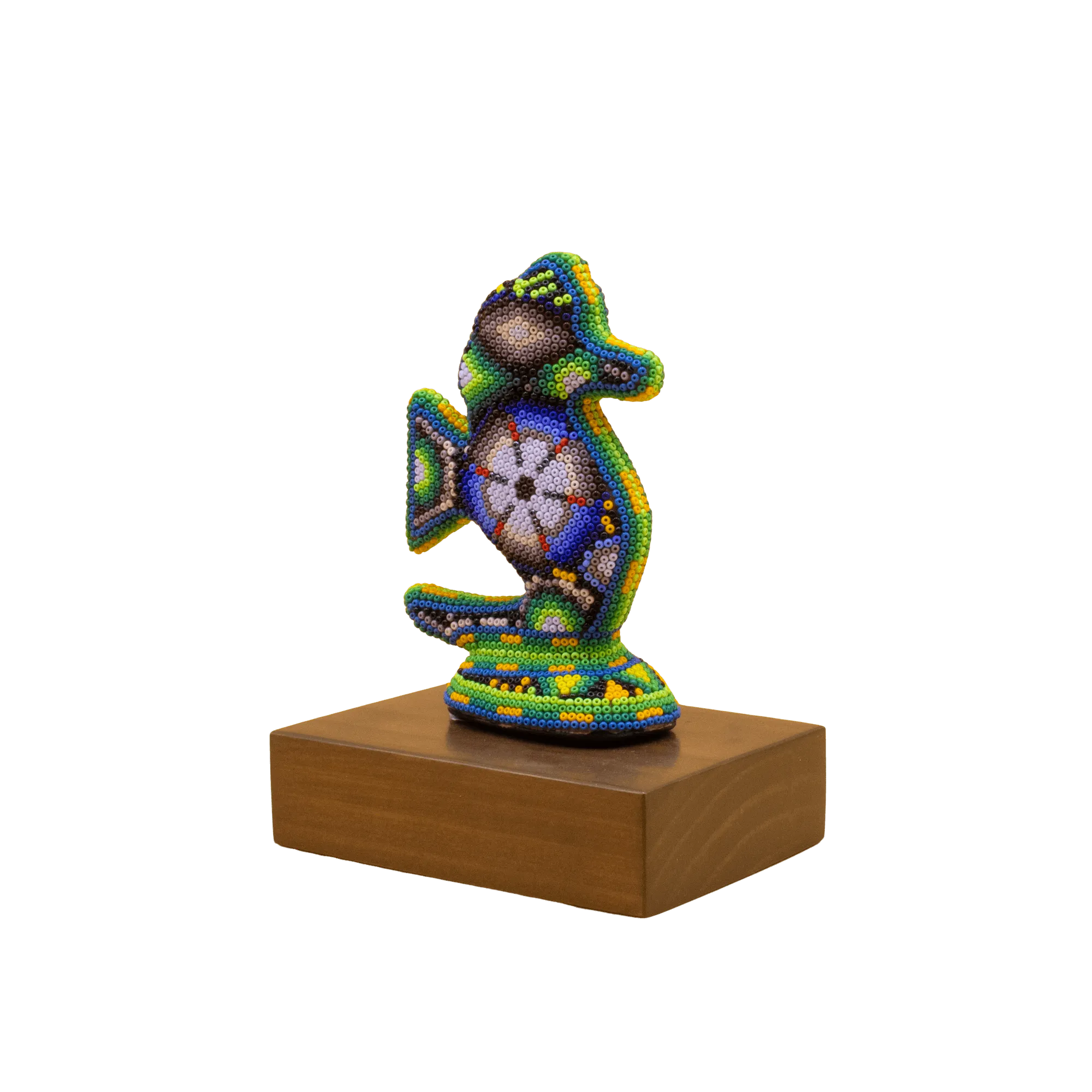 Escultura de Reconocimiento con arte huichol caballito de mar verde 2026 10