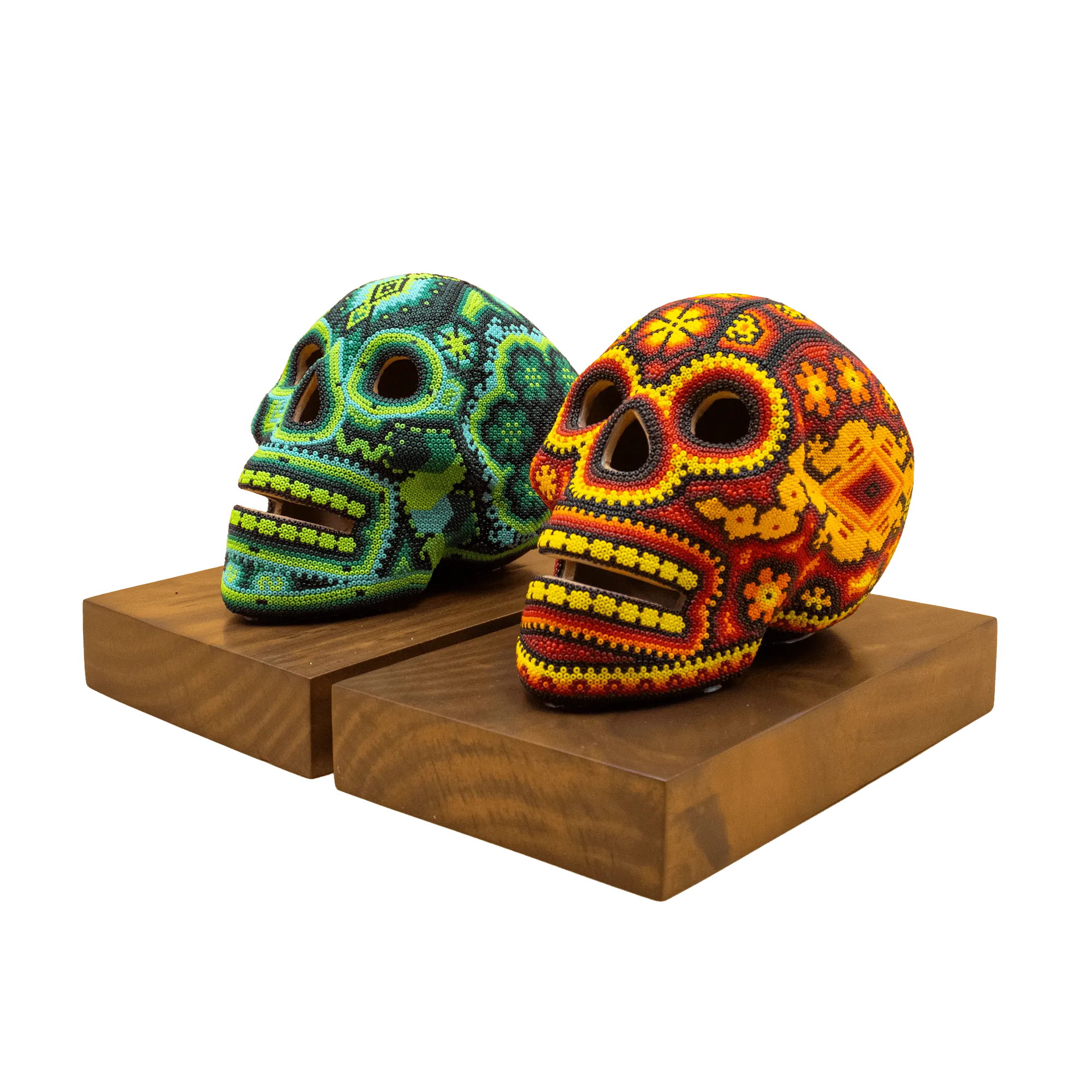 Escultura de Reconocimiento con arte huichol craneos sobre base 2026 10