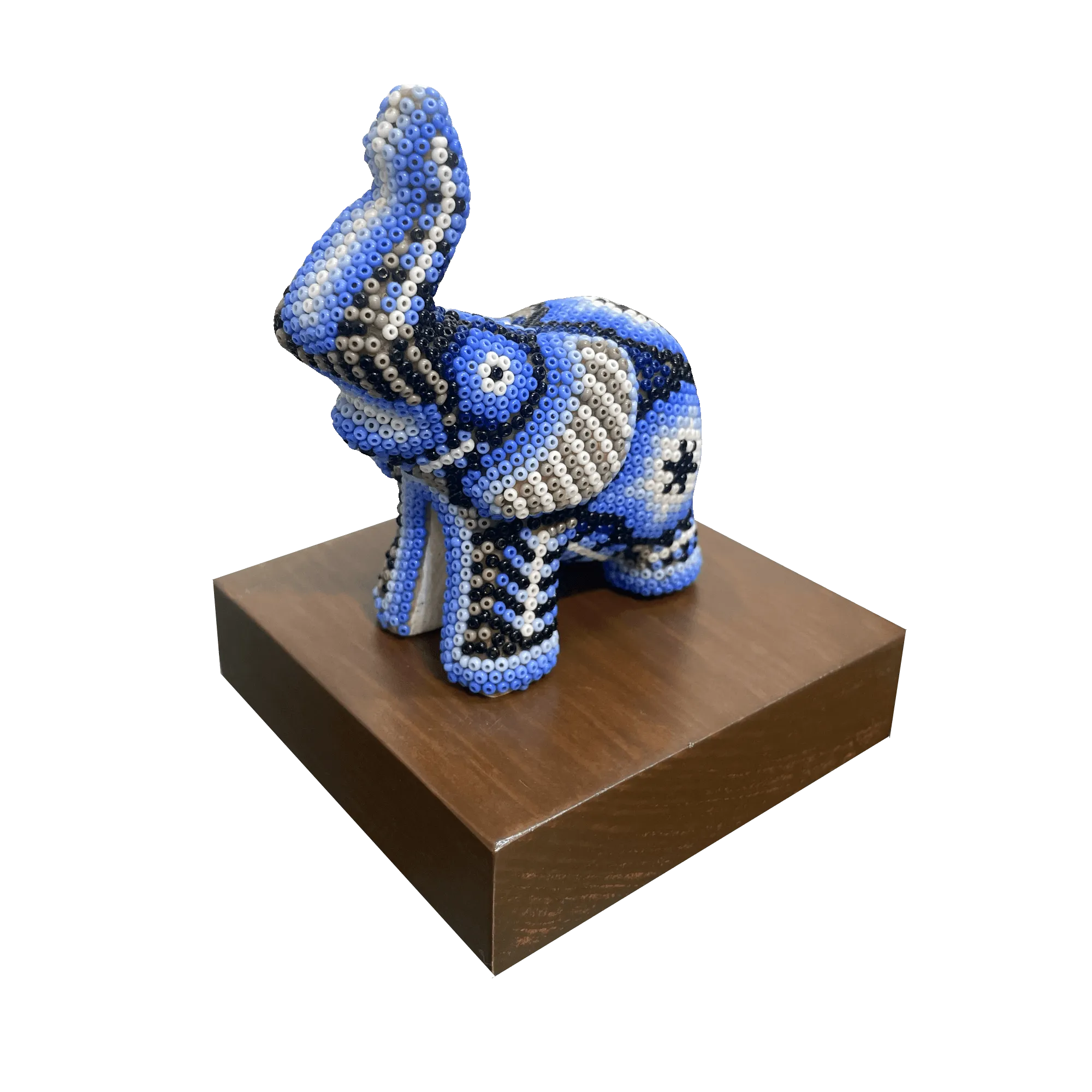Figura de reconocimiento de arte huichol elefante en base