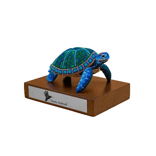 Figura de reconocimiento tortuga de mar arte huichol