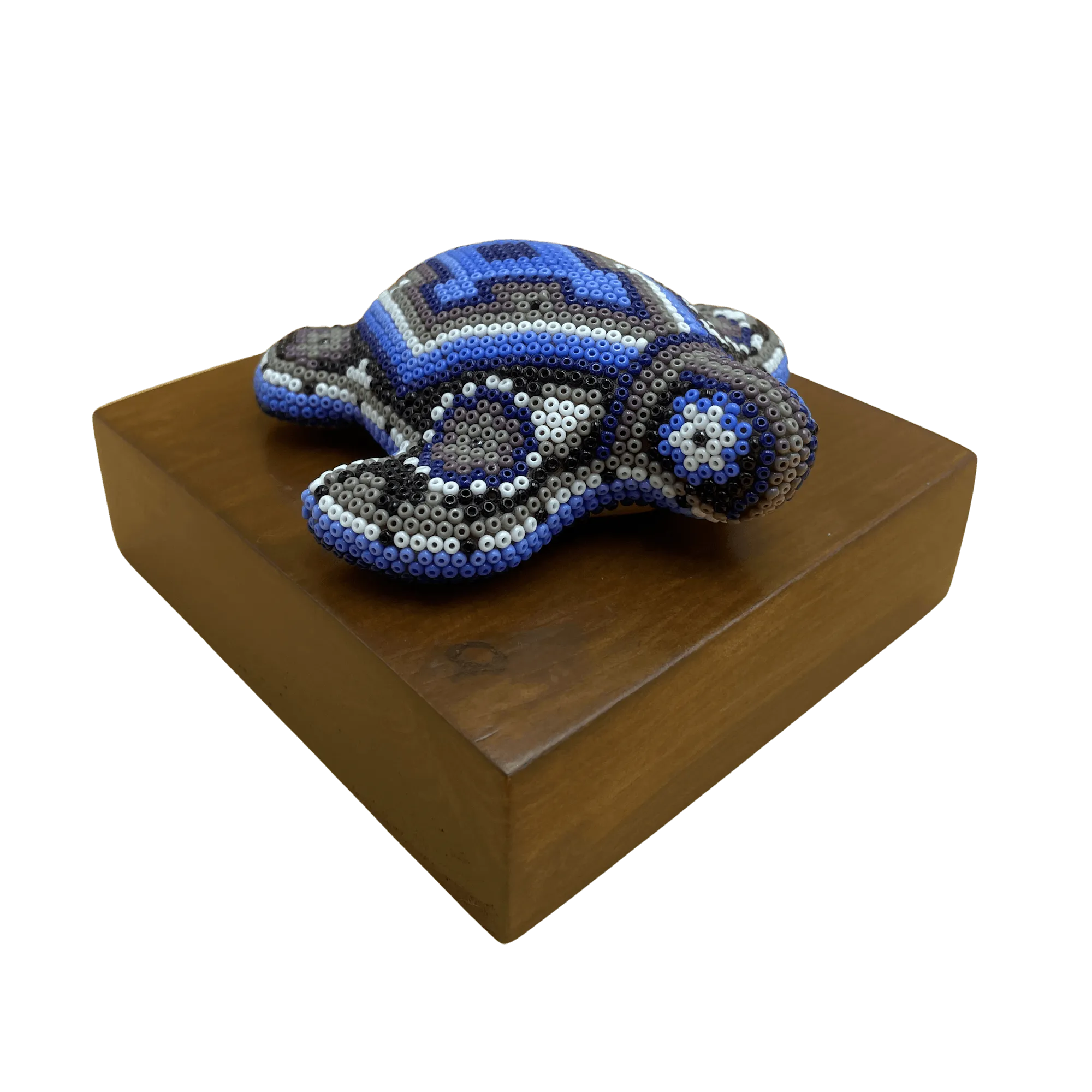 Figura de reconocimiento de arte huichol tortuga sobre base