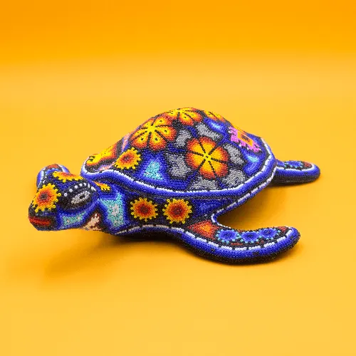 Escultura de Tortuga mediana arte huichol 700