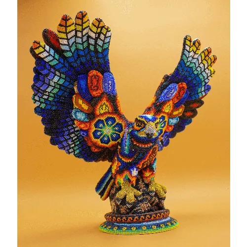 Figura de aguila arte huichol colorida